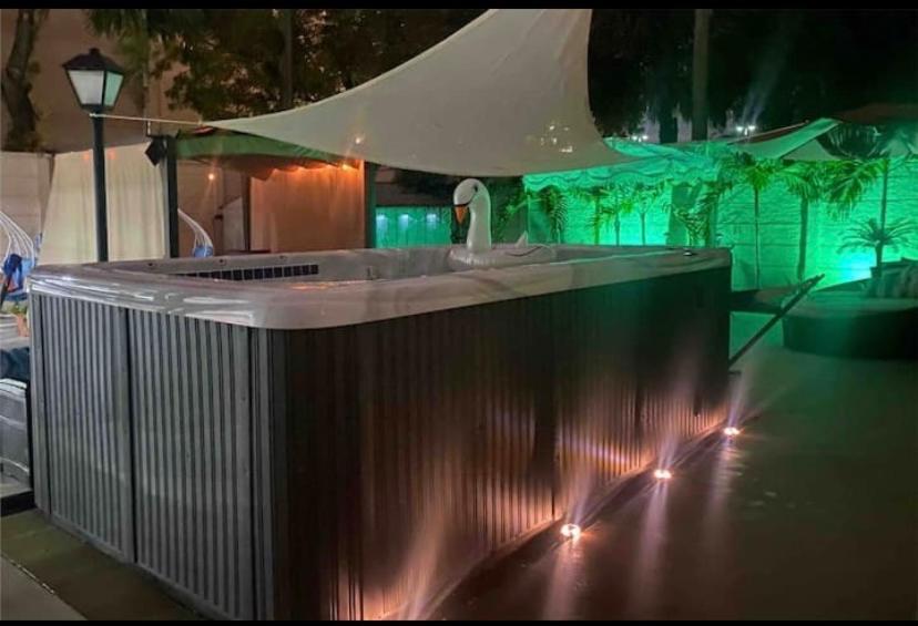 Tiny Place W Private Hot Jacuzzi 7 Min To Miami International Airport Exterior foto